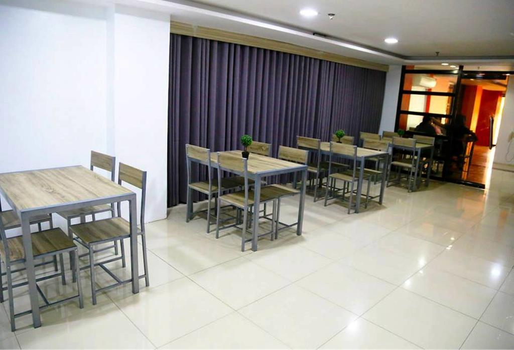 Travelbee Business Inn Cebu Zewnętrze zdjęcie